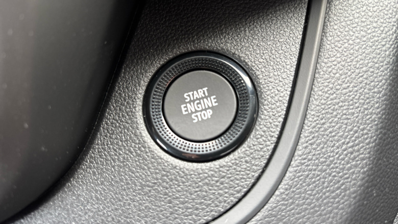 Nissan Primastar 30 L2 Diesel 2.0 dCi 150ps H1 Tekna Van